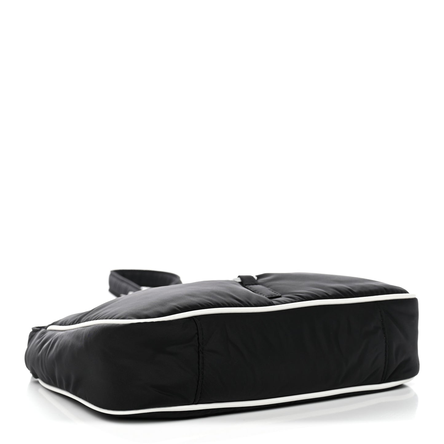 Econyl Nylon Le 5 A 7 Hobo Black White