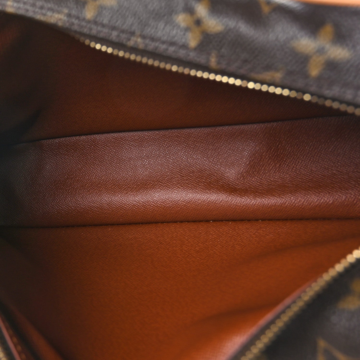 Louis Vuitton Monogram Trocadero 27 5 of 8