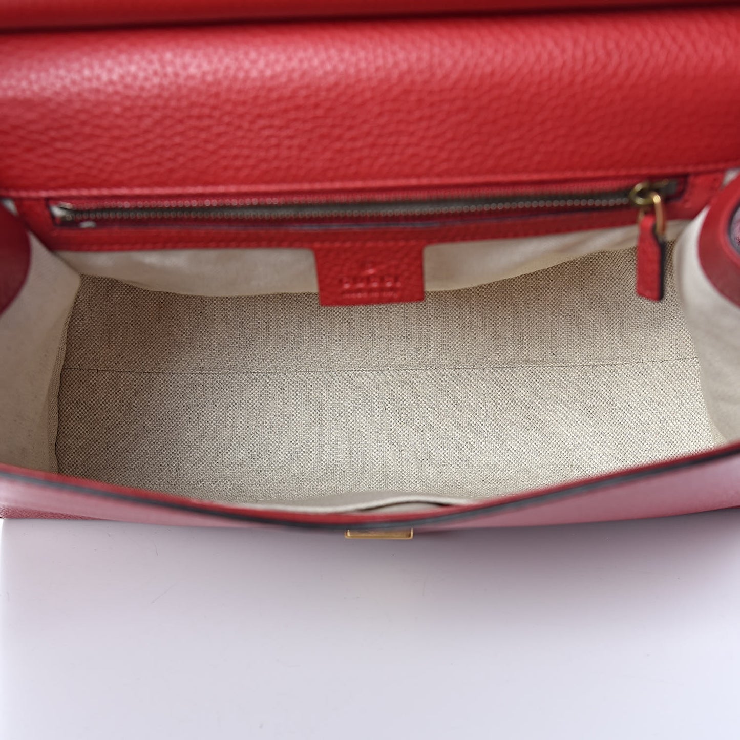 Calfskin Small GG Marmont Top Handle Bag Vulcanic Red
