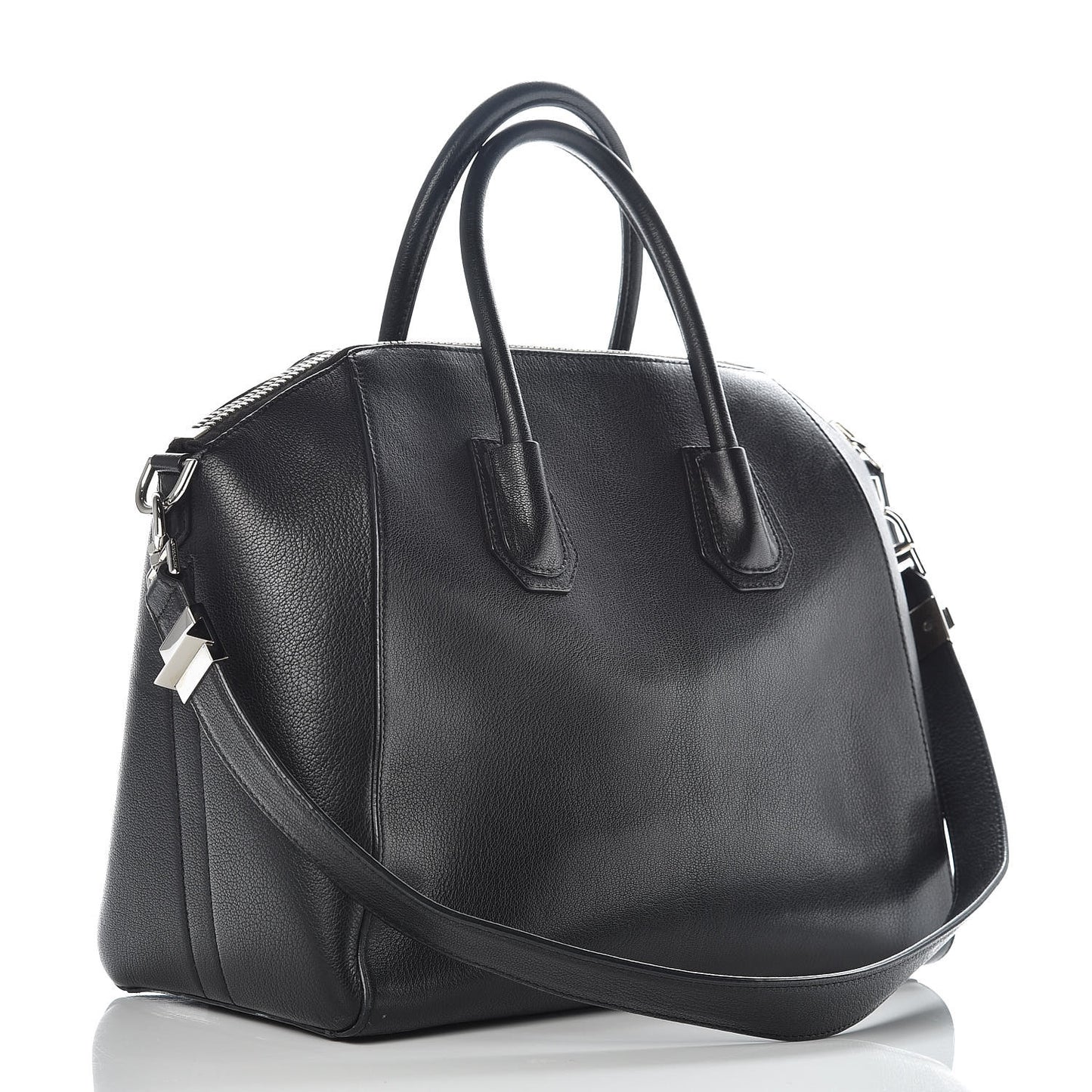 Sugar Goatskin Medium Antigona Black