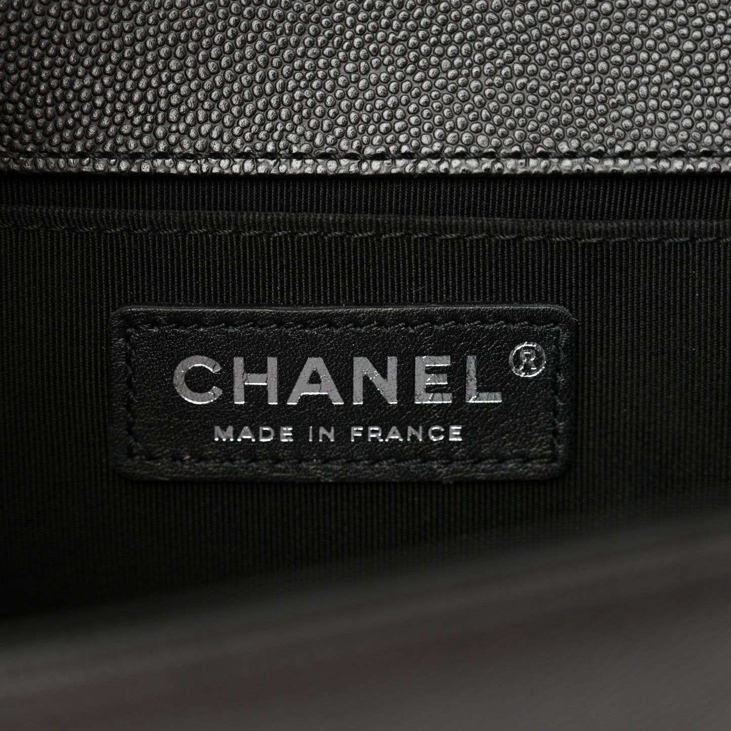 Caviar Quilted Medium Boy Flap Black