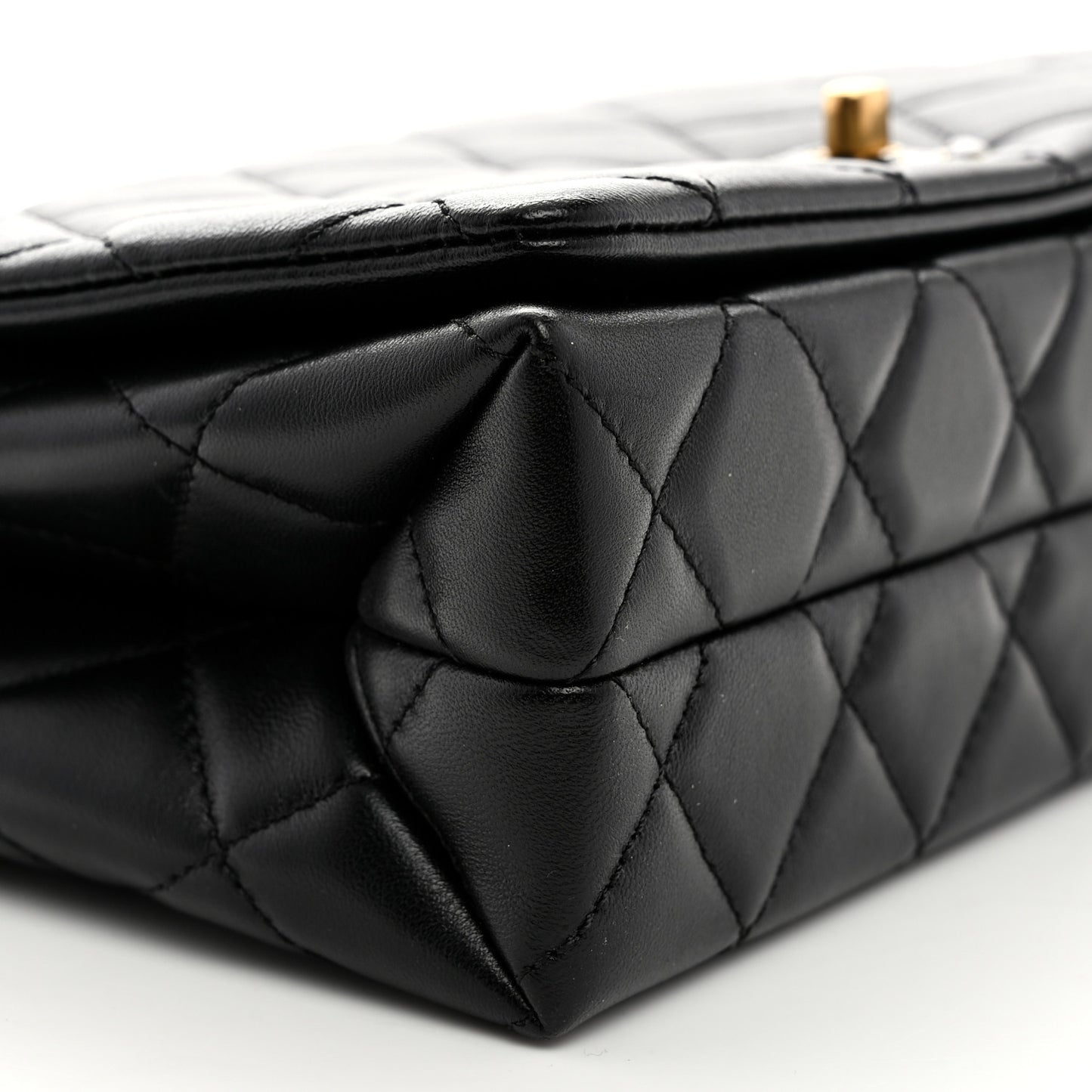Shiny Lambskin Quilted Enamel CC Small Flap Black