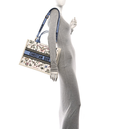 Christian Dior Calfskin Canvas Embroidered Medium Dioramour 47 Passion Book Tote With Strap White Multicolor 3 of 11