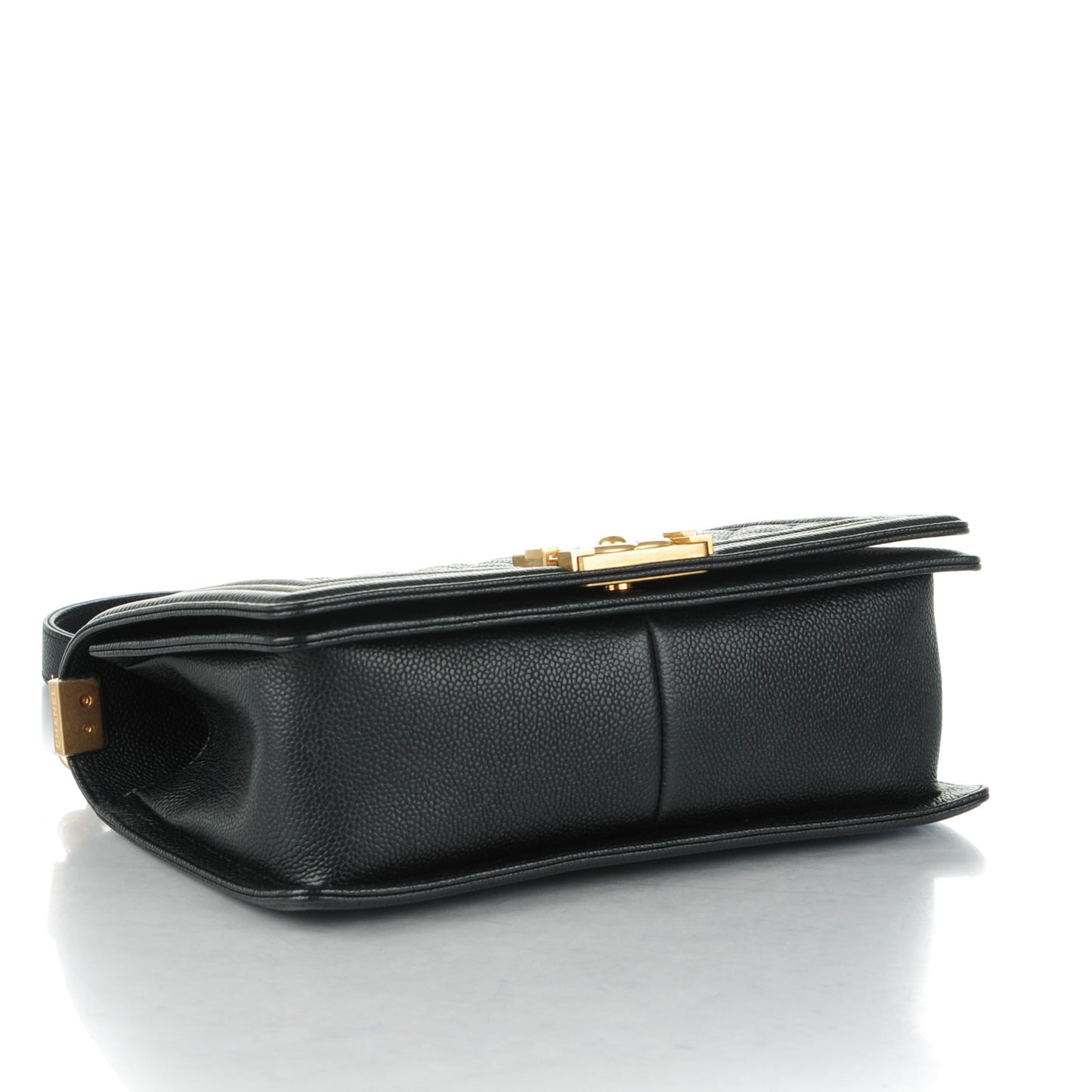 Caviar Quilted Medium Boy Flap Black