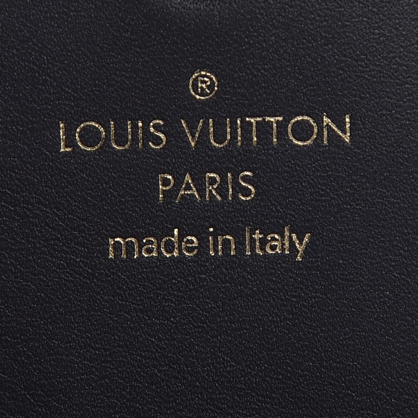 Calfskin New Wave Long Wallet Black