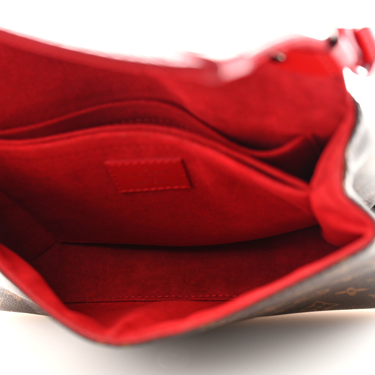 Louis Vuitton Monogram Epi Saint Michel Coquelicot 5 of 12