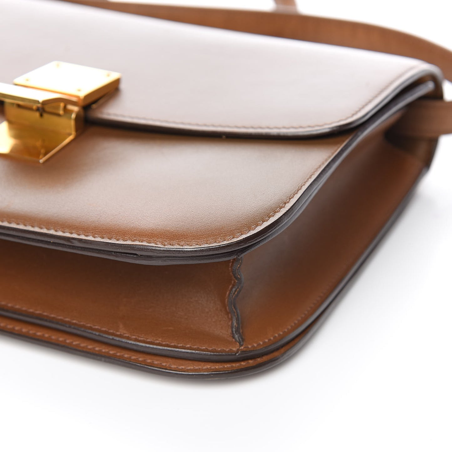 Box Calfskin Medium Classic Box Flap Bag Camel