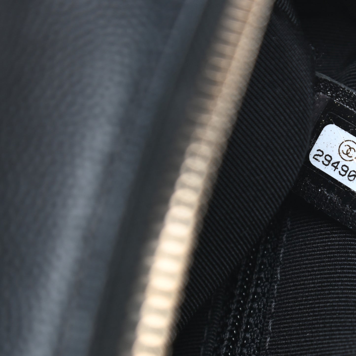 Caviar Quilted Medium In & Out Camera Case Black