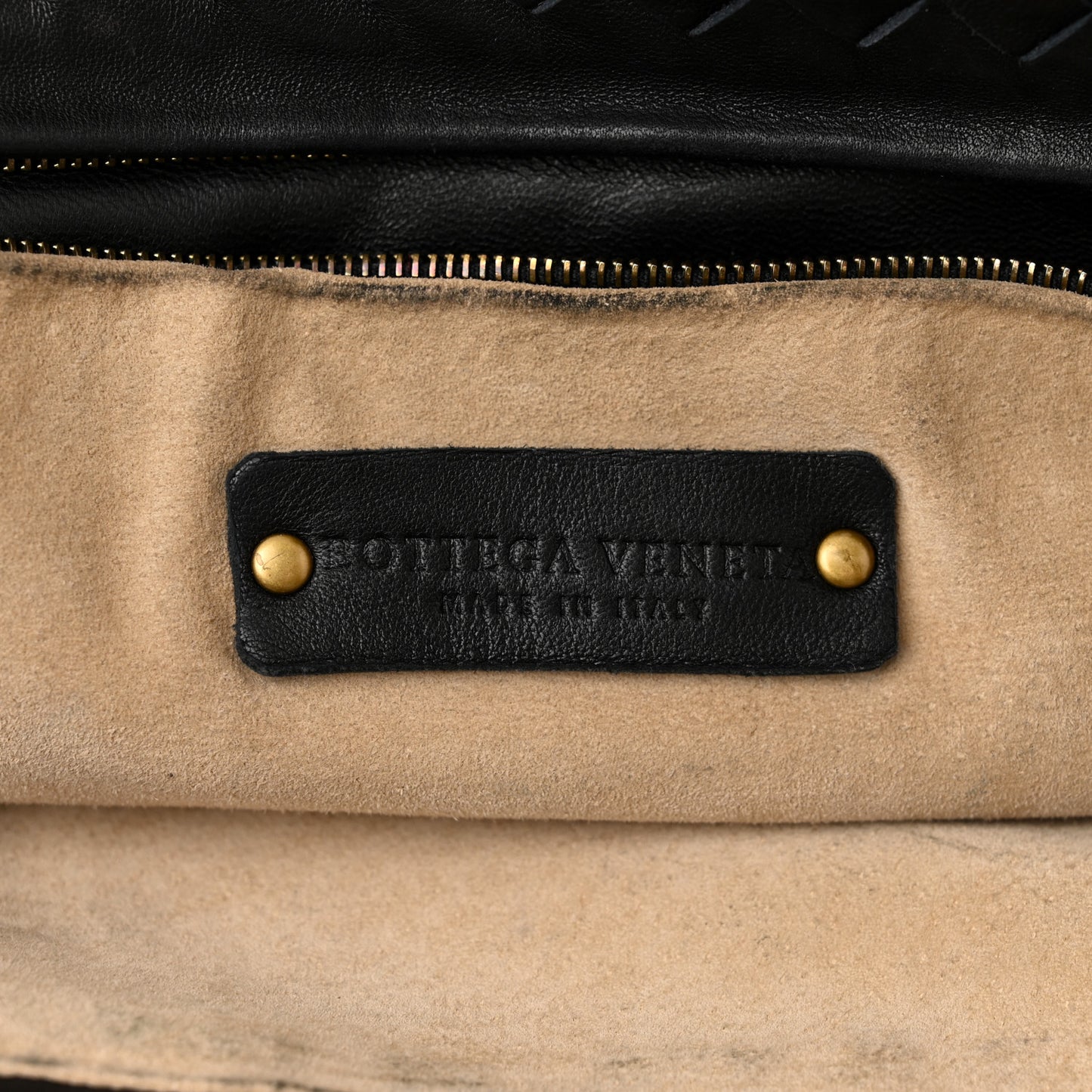 Nappa Intrecciato Medium Garda Bag Black