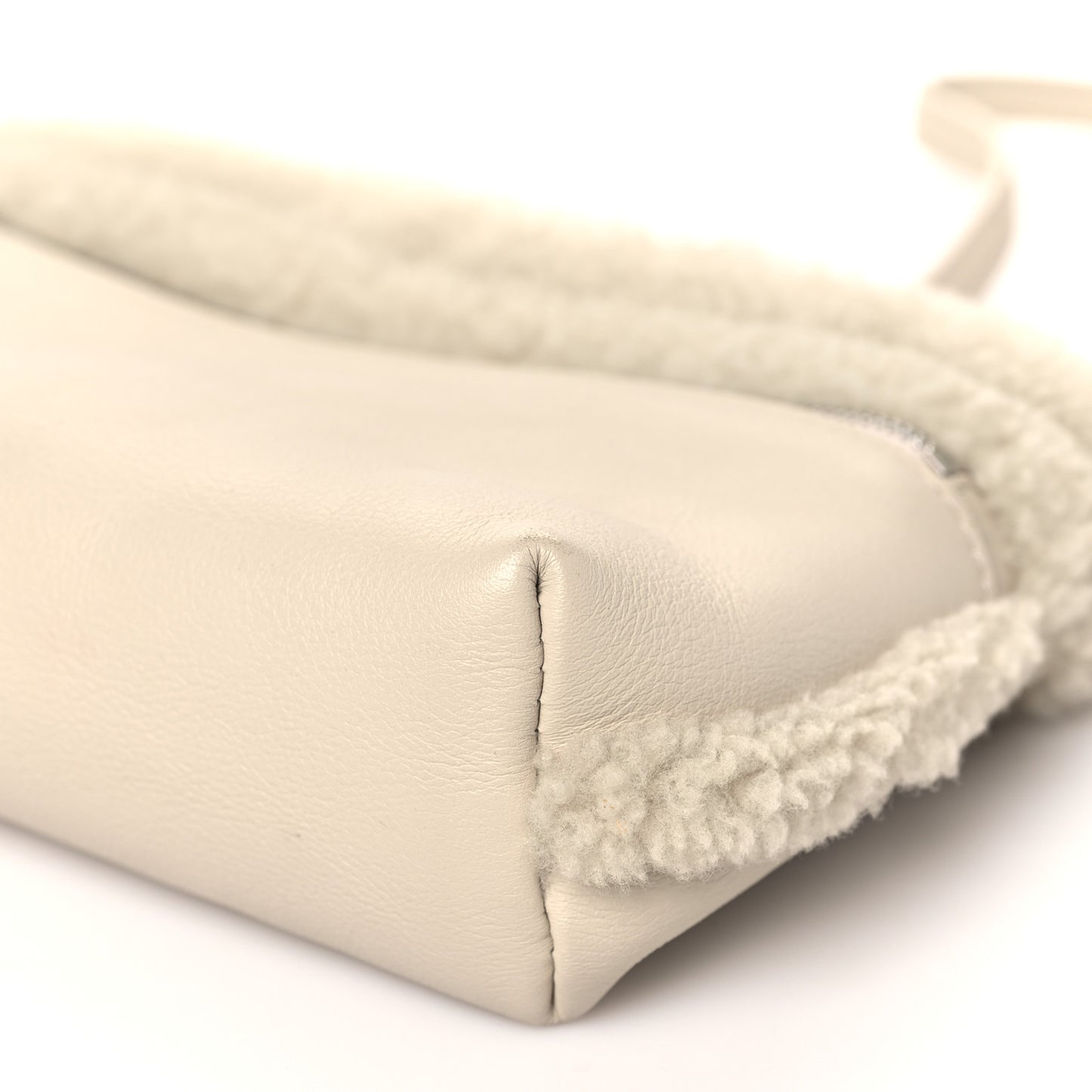 Lambskin Shearling Extra Pocket Shoulder Pouch Ivory