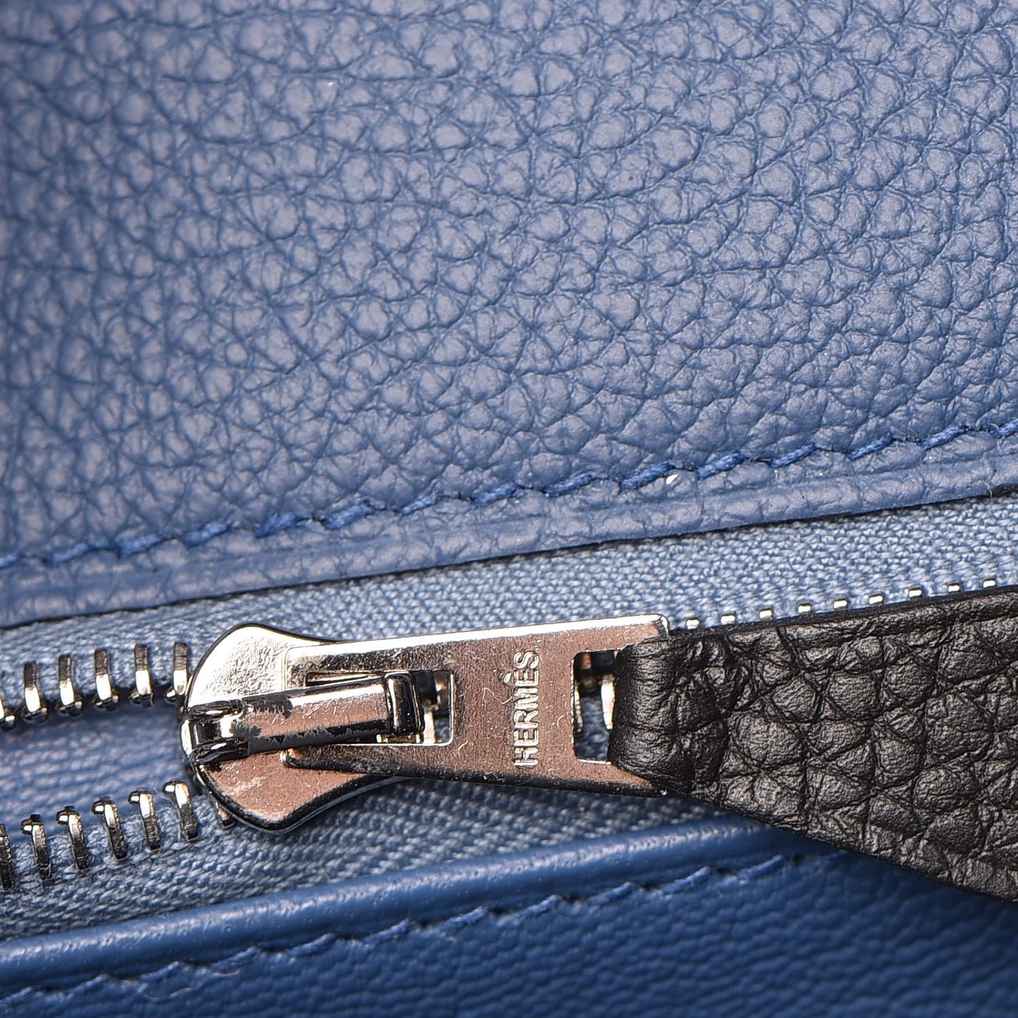 Togo Verso Kelly Retourne 35 Black Bleu Agate