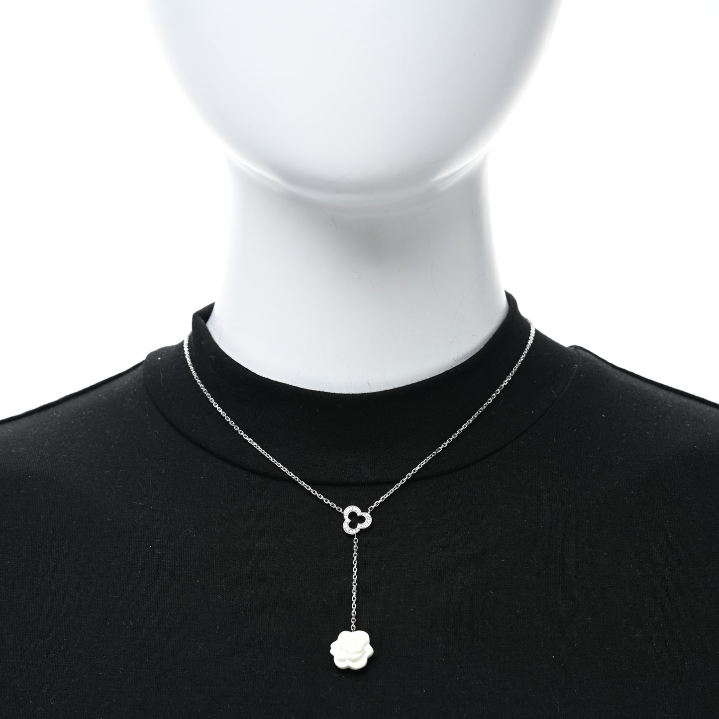 18K White Gold Diamond Agate Camelia Sculpte Pendant Necklace