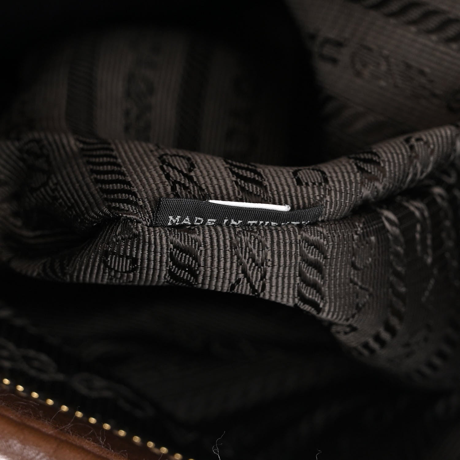 Prada Tessuto Vitello Daino Saffiano Tote Bruciato 7 of 18