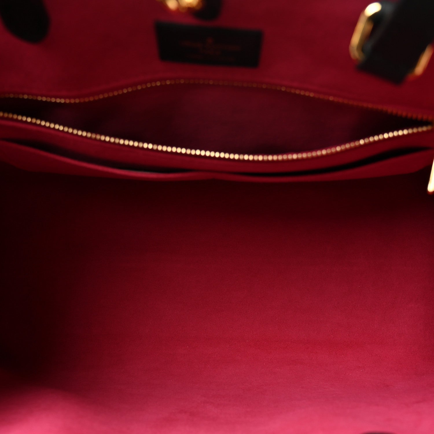 Louis Vuitton Epi Onthego MM Black 5 of 9