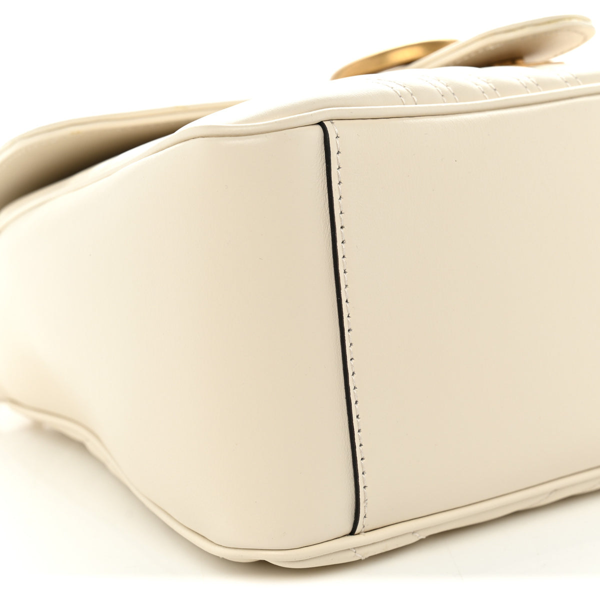 Calfskin Matelasse Small GG Marmont Top Handle Shoulder Bag White