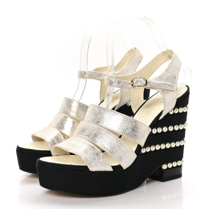 Chanel Metallic Crumpled Calfskin Grosgrain Pearl Wedge Sandals 39 Black Silver 3 of 9
