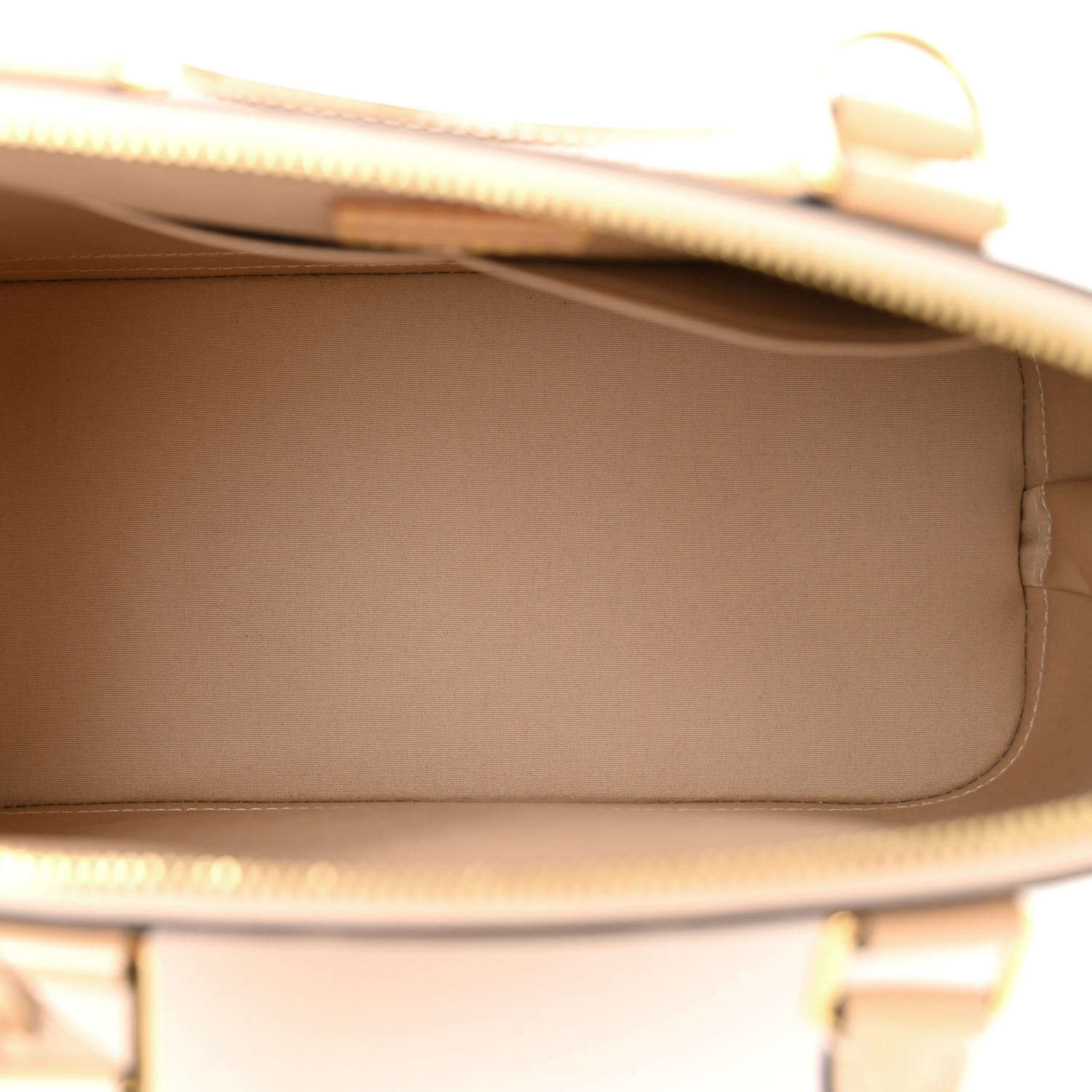 Louis Vuitton Vernis Alma PM Dune 5 of 10