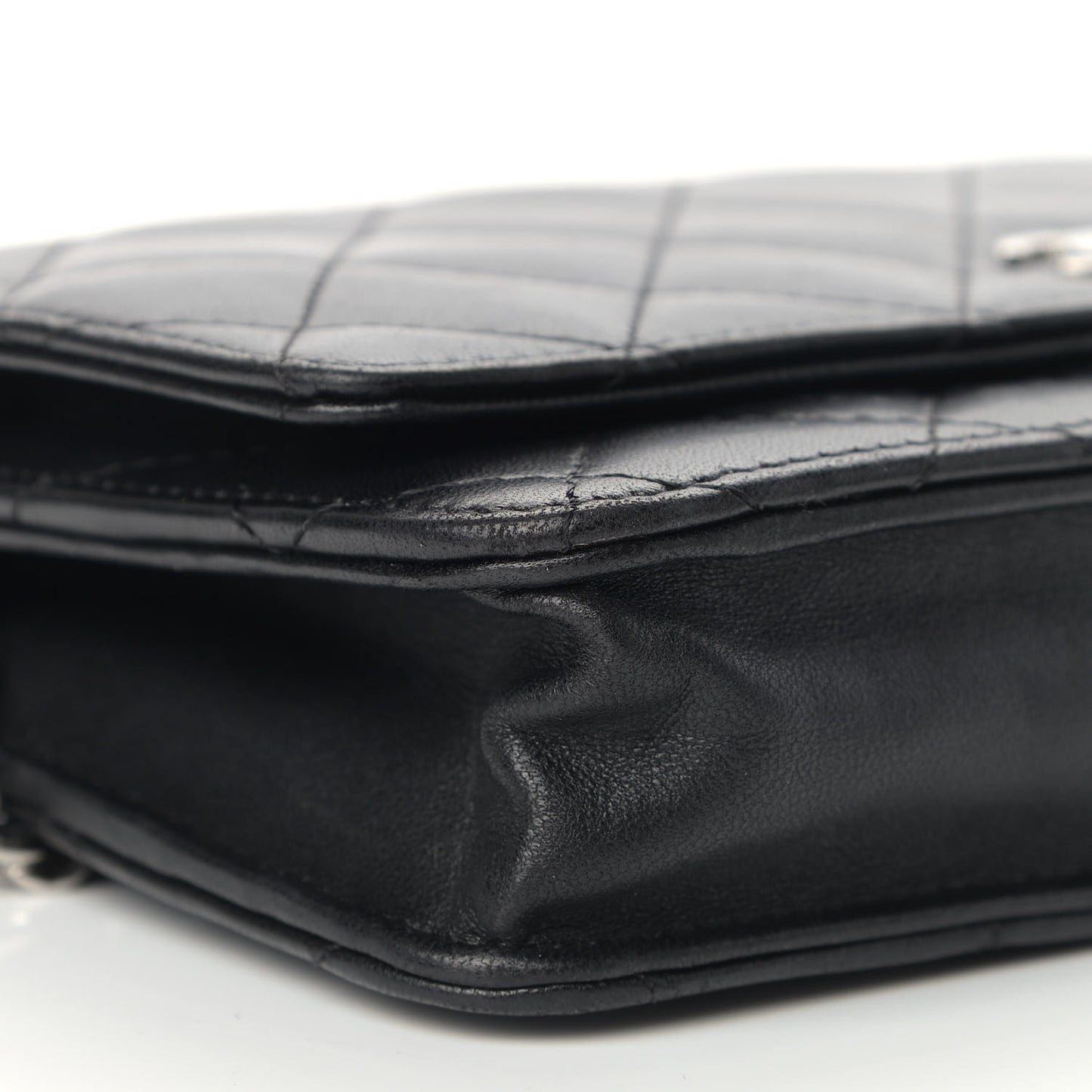 Lambskin Quilted Wallet On Chain WOC Black