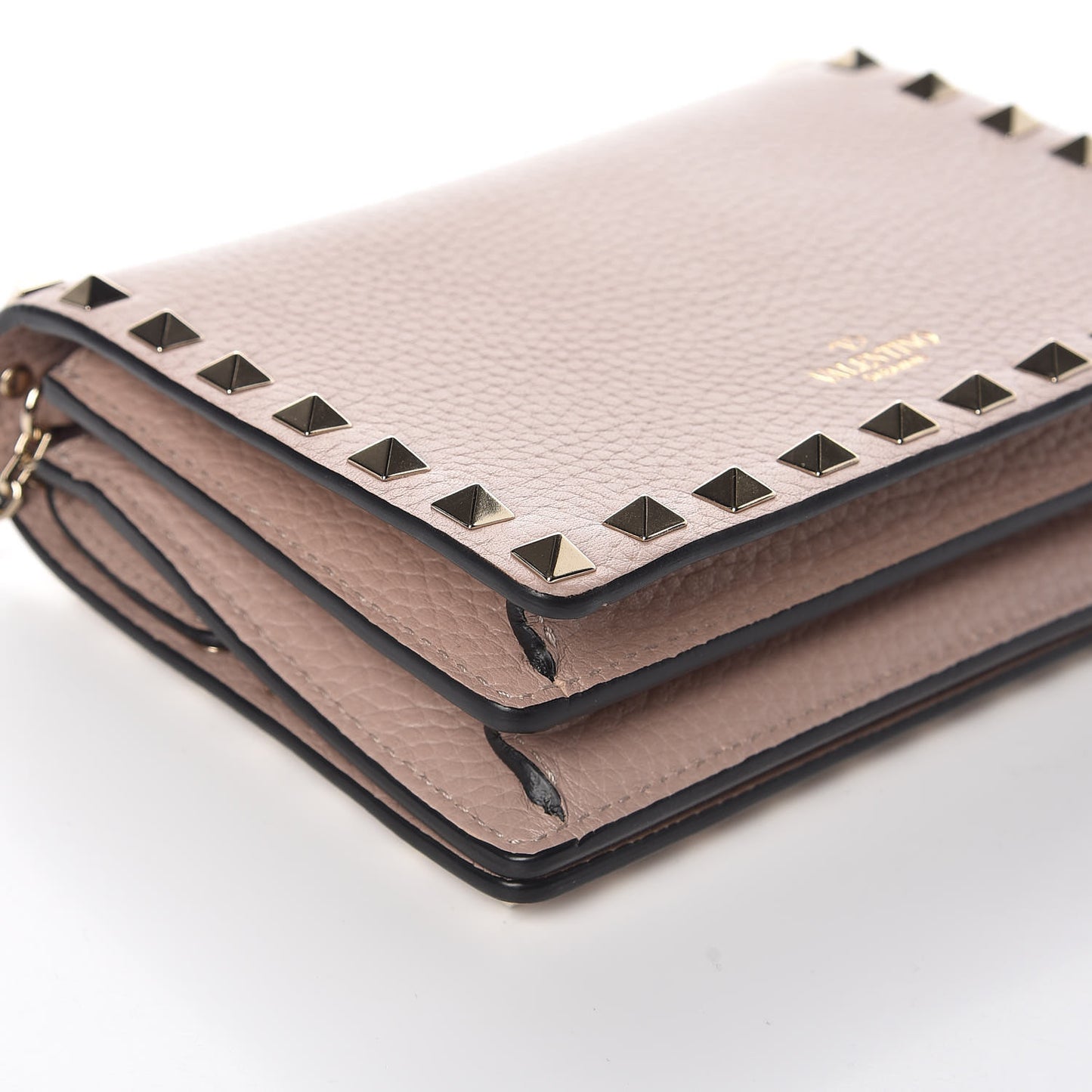 Pebbled Calfskin Rockstud Wallet on Chain Poudre