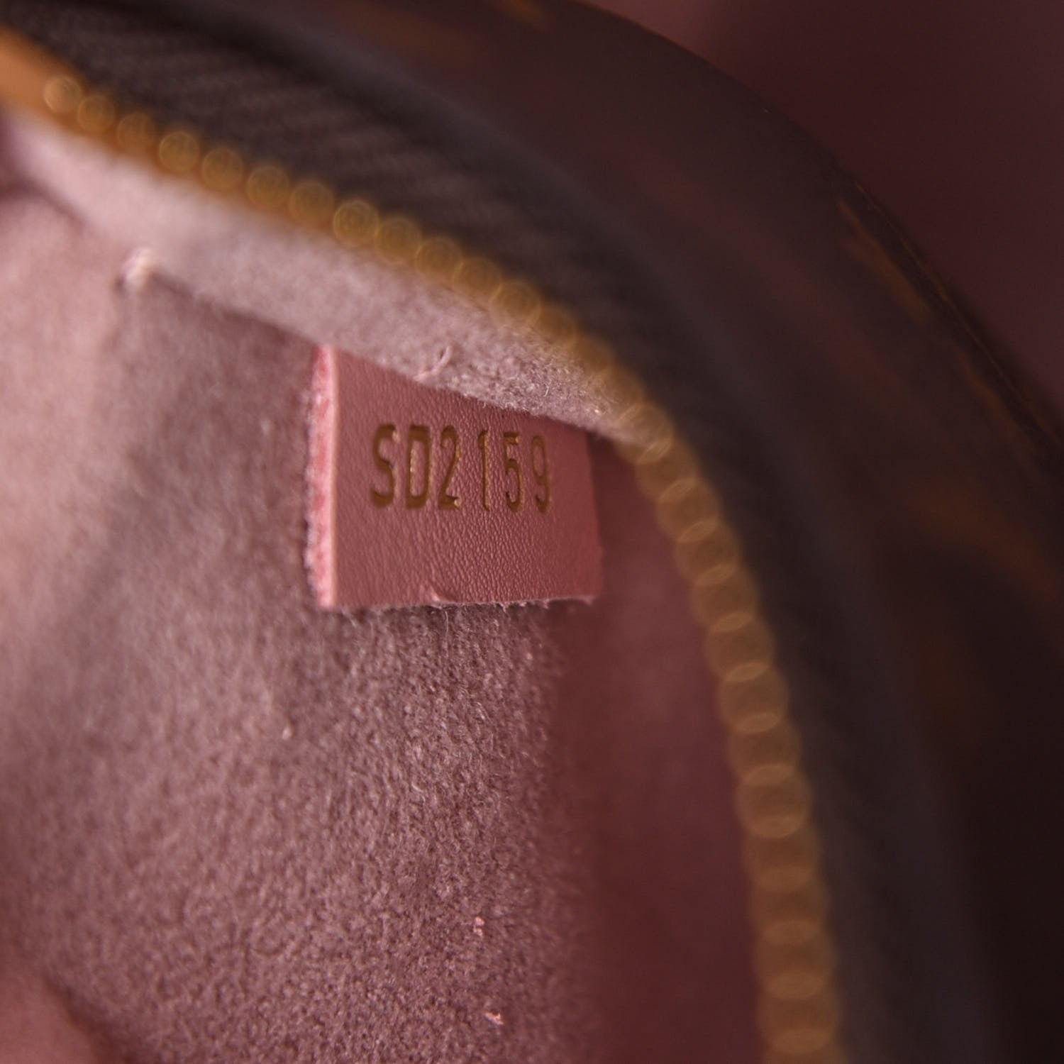 Louis Vuitton Monogram Neonoe MM Rose Poudre 7 of 10