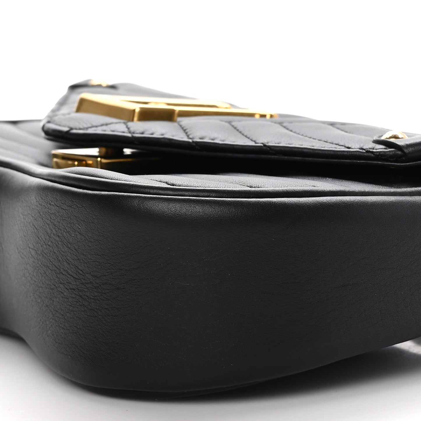 Calfskin New Wave Chain PM Black