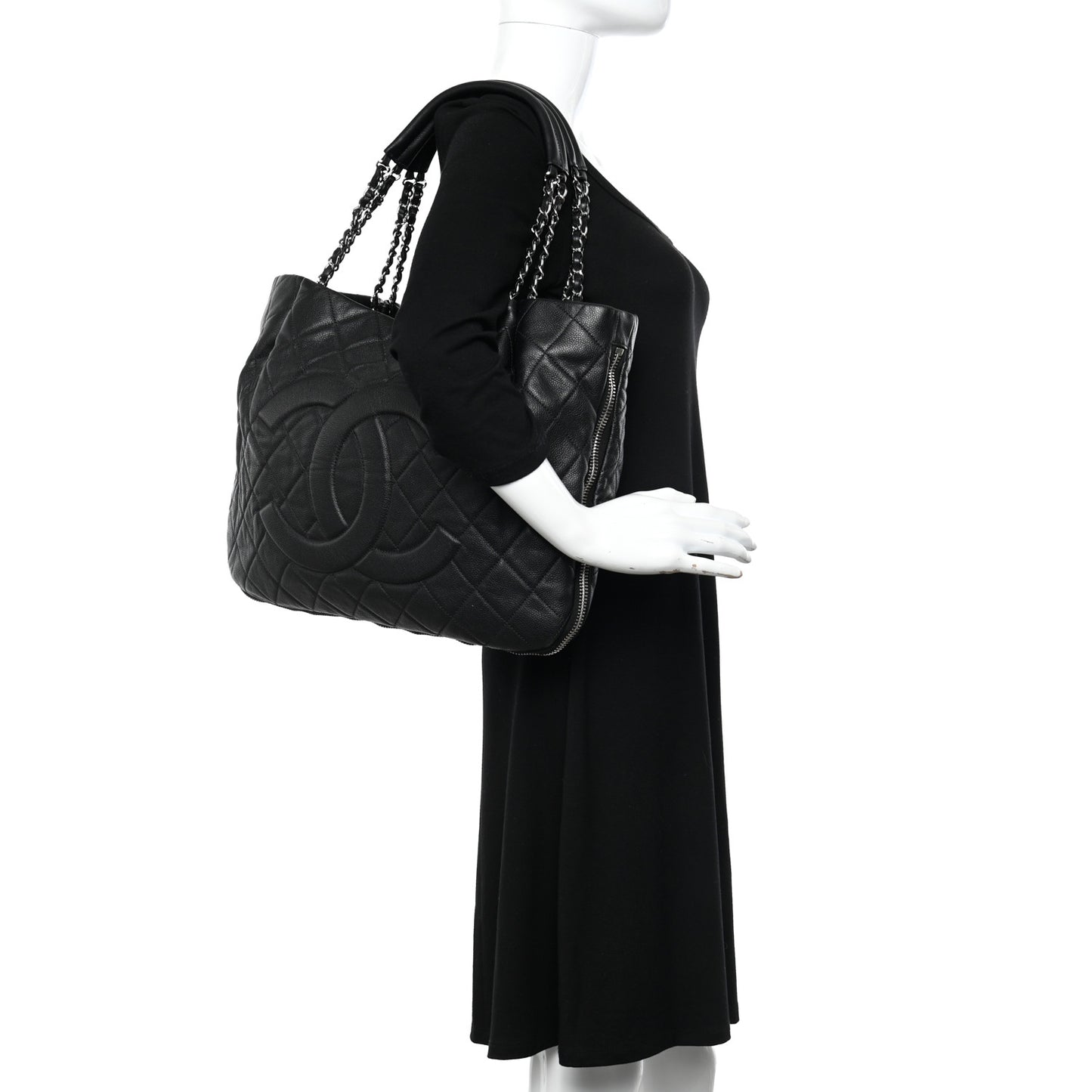 Caviar Quilted Expandable Zip Shoulder Bag Black