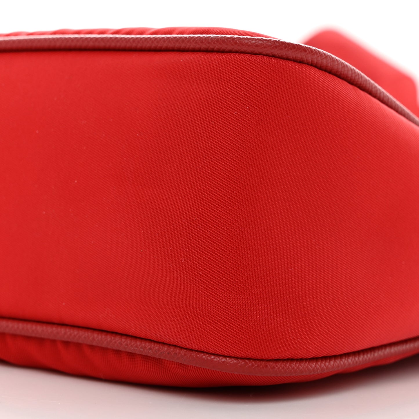Nylon Re-Edition 2005 Shoulder Bag Rosso