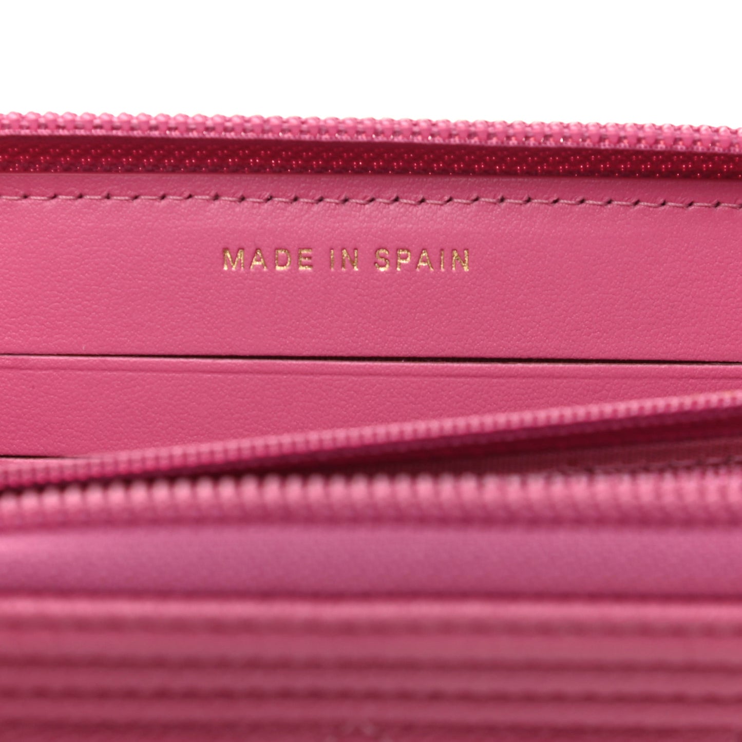 Caviar Quilted Boy Small Zip Around Wallet Pink