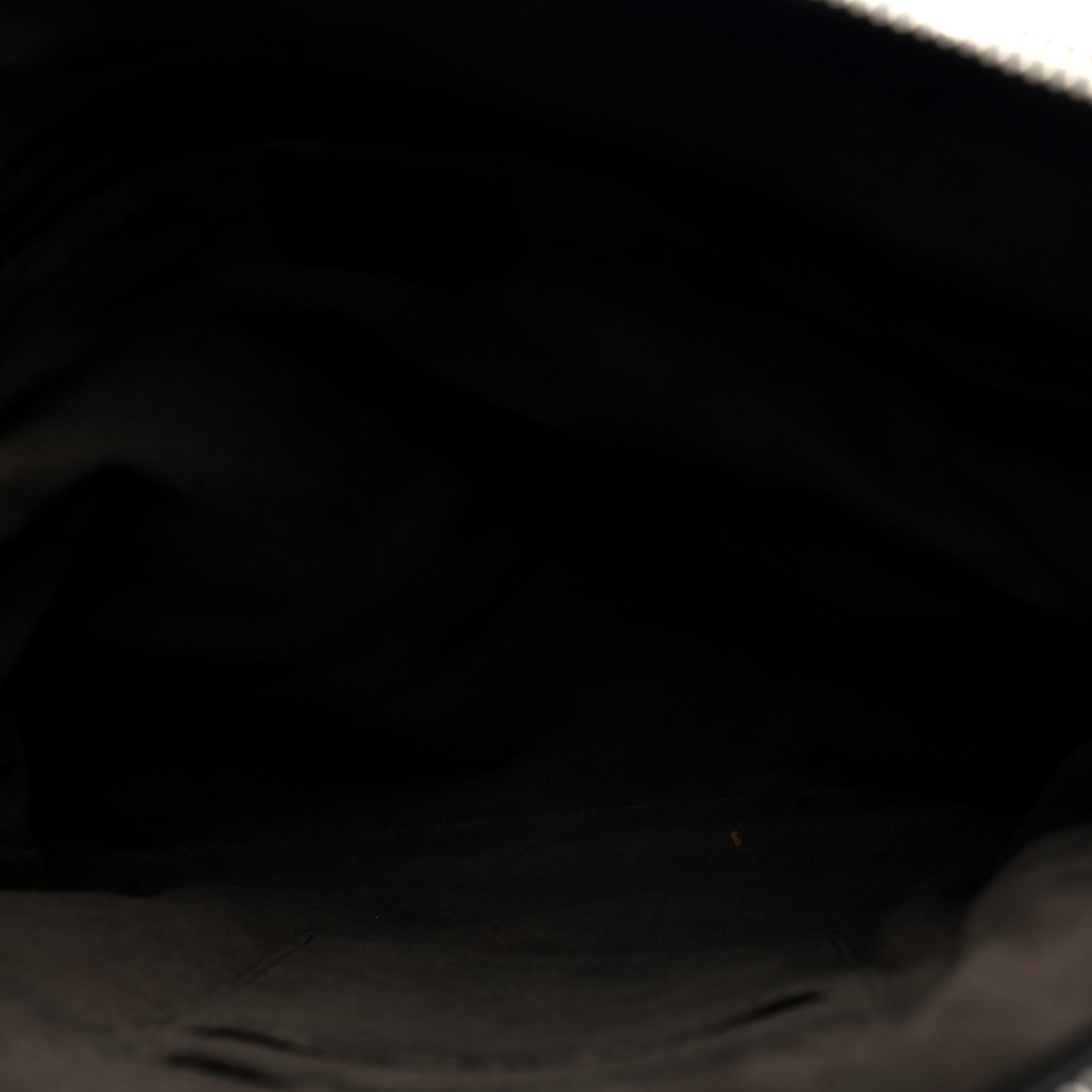 Gucci Guccissima Signature Medium Flat Messenger Bag Black 5 of 10