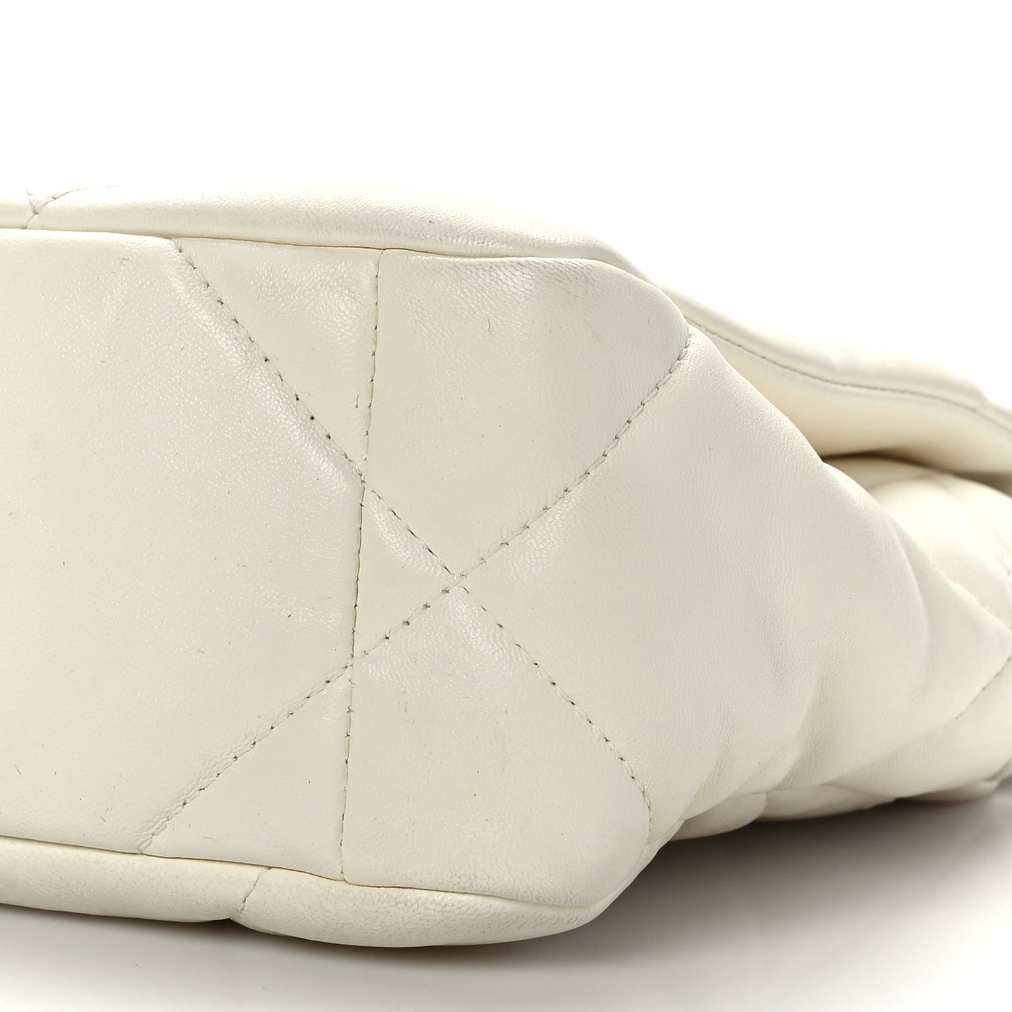 Goatskin Quilted Medium Chanel 19 Flap White