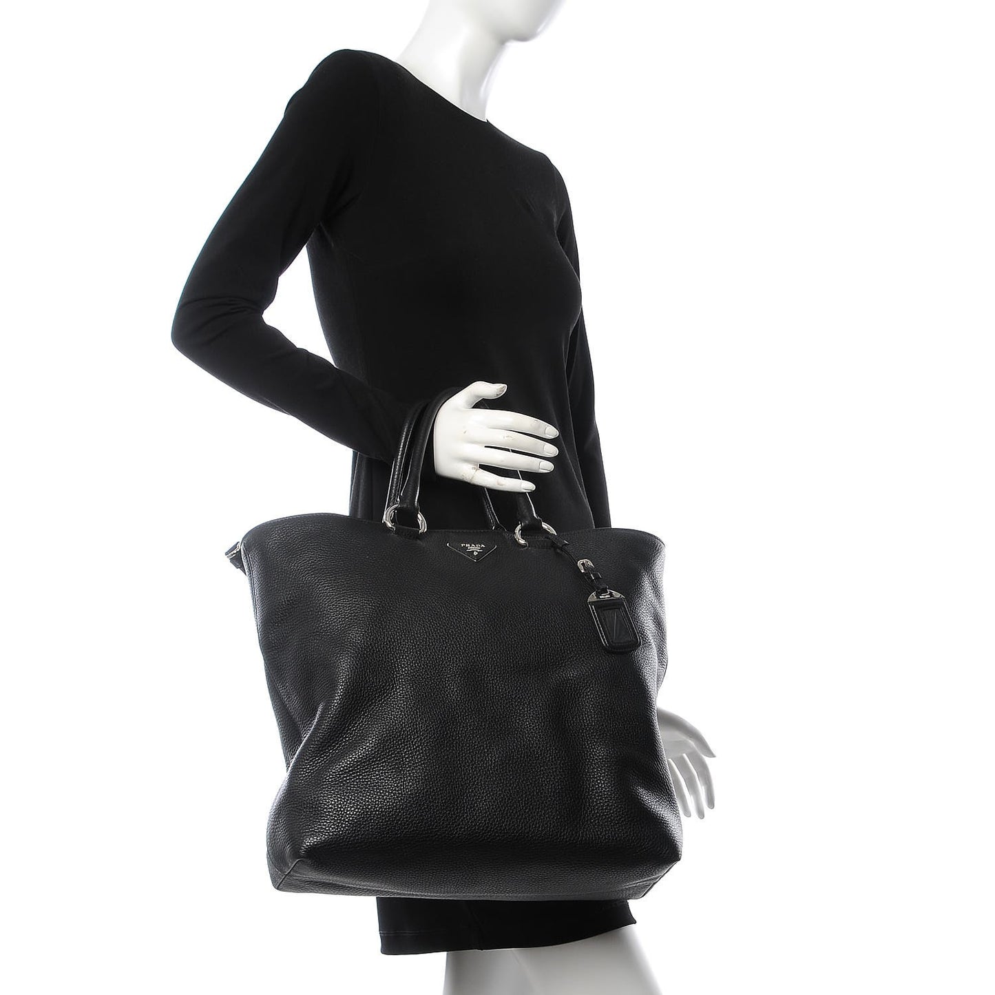 Vitello Daino Tote Black