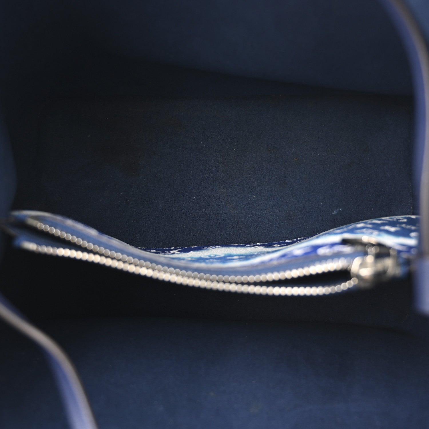 Louis Vuitton Monogram Escale Neonoe MM Blue 5 of 9