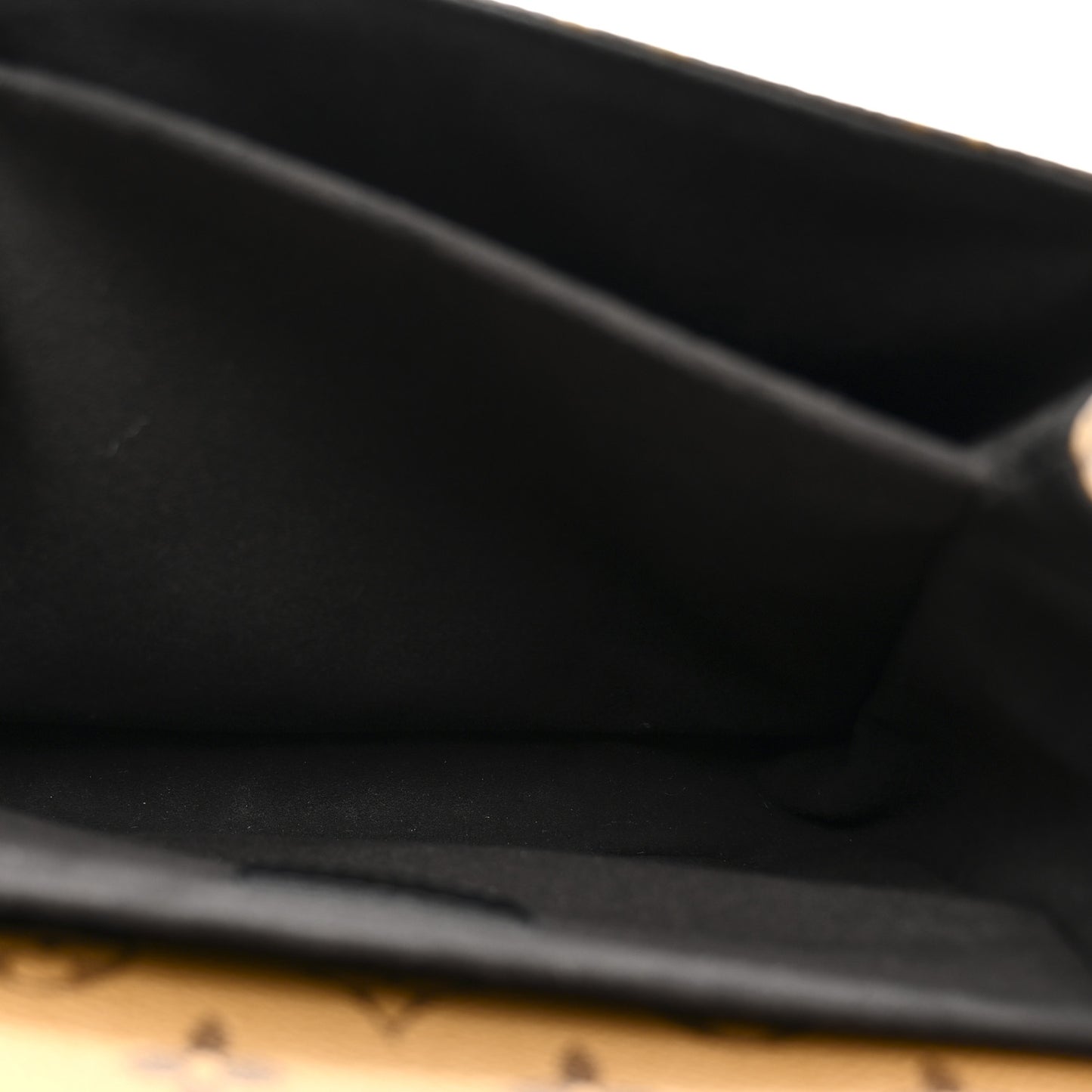 Reverse Monogram Pochette Metis