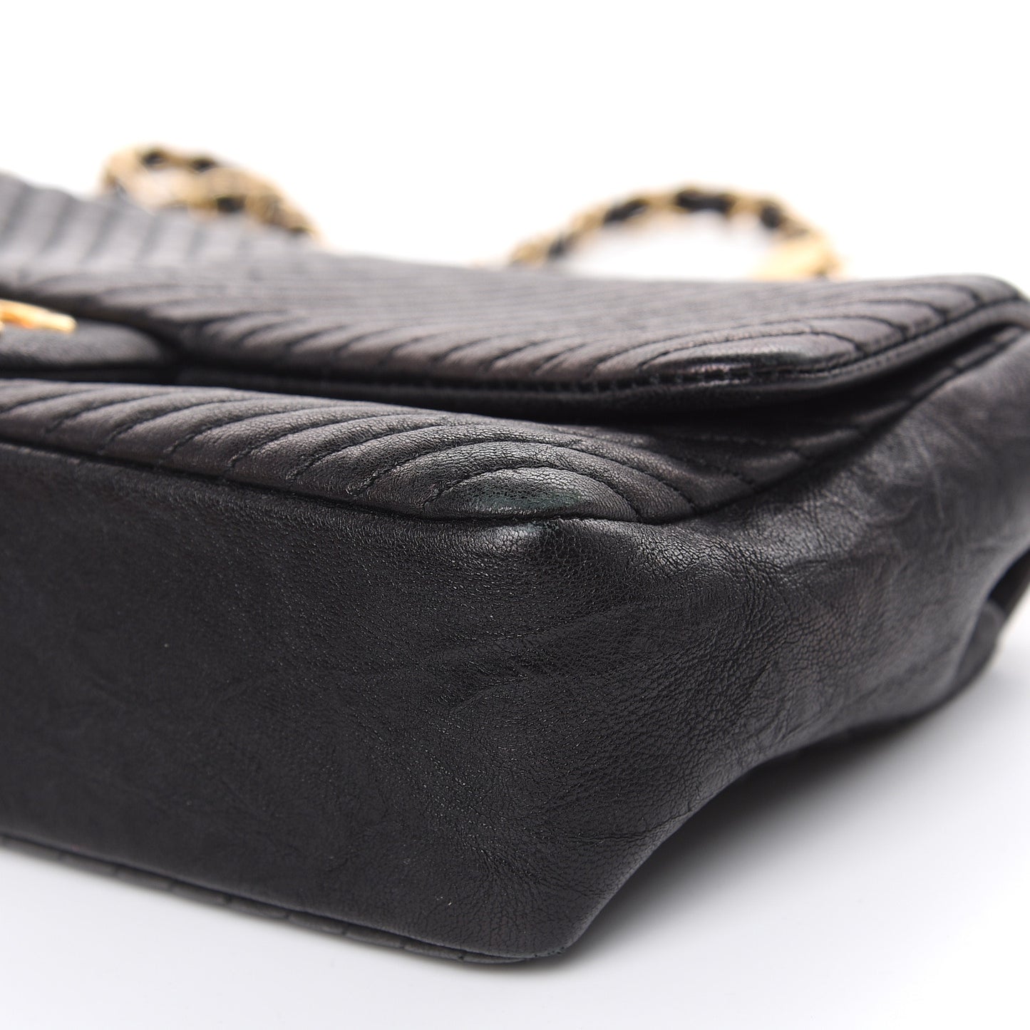 Calfskin Chevron Quilted Medium Surpique Flap Black