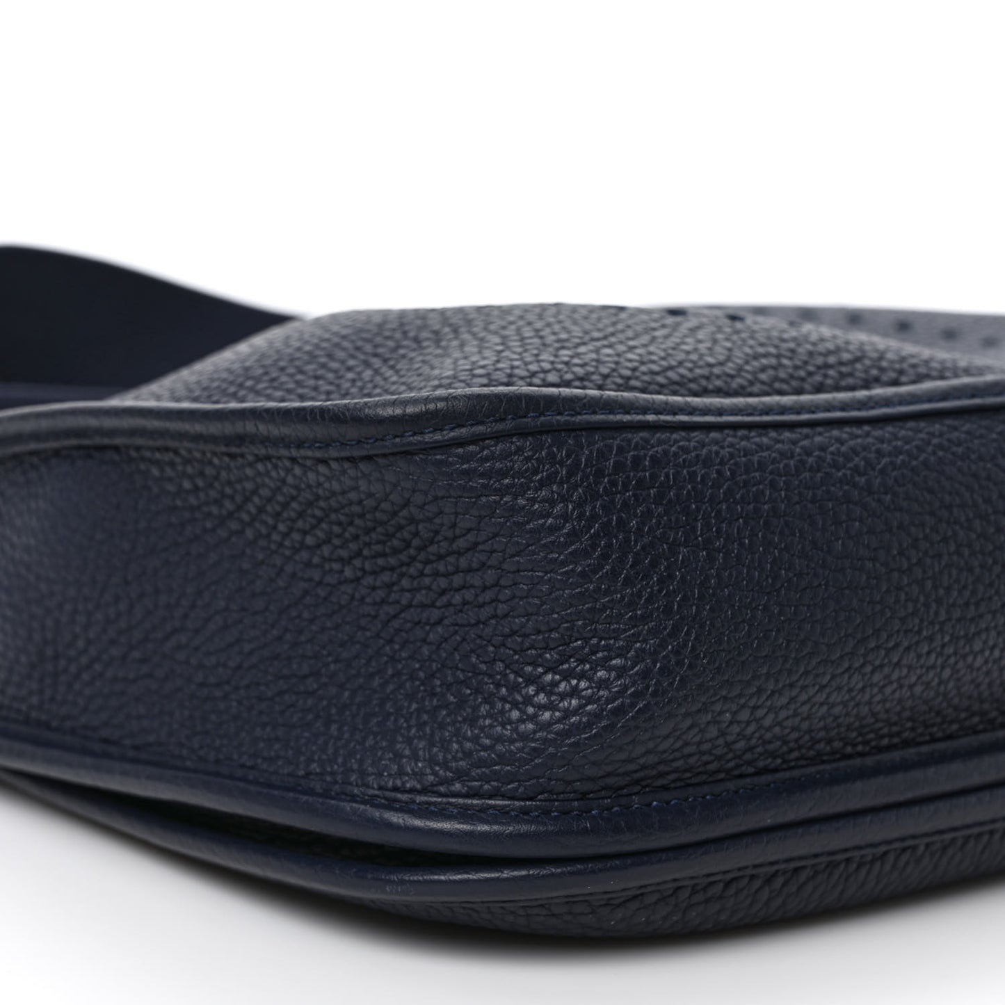 Taurillon Clemence Evelyne III PM Bleu Nuit