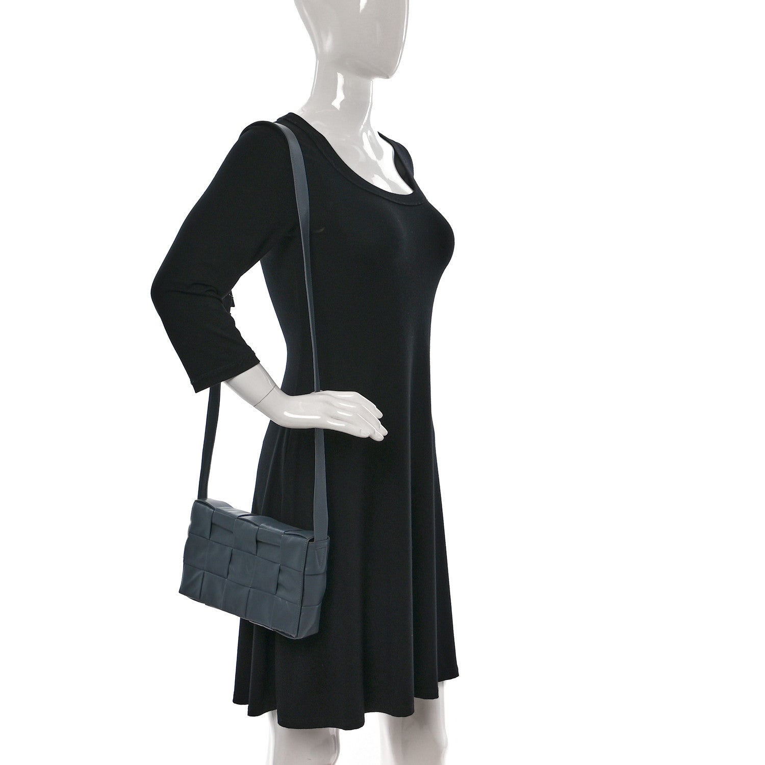 Bottega Veneta Calfskin Maxi Intrecciato Cassette Crossbody Bag Thunder 2 of 10