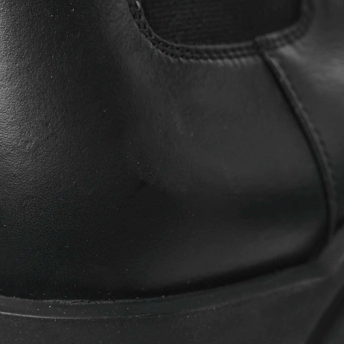 Smooth Calfskin Bulldozer Chelsea Boots 40 Black