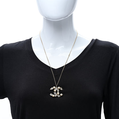 Chanel Pearl Crystal Baguette CC Pendant Necklace Gold 2 of 4