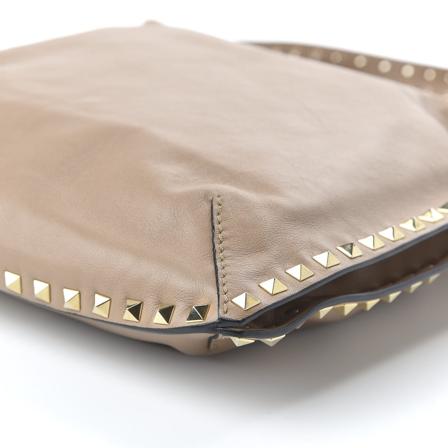 Vitello Rockstud Hobo Beige