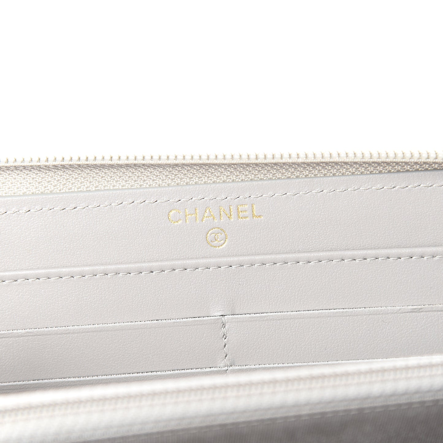 Caviar Quilted Large Boy Zip Around Wallet Grey