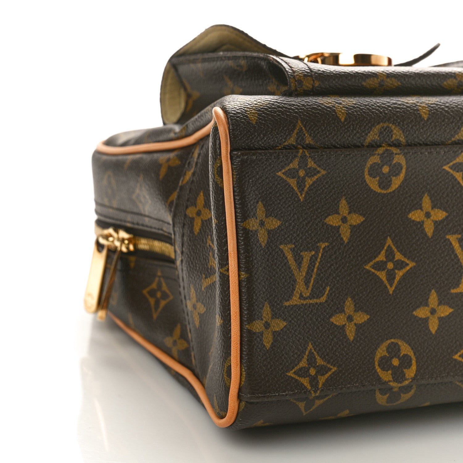 Louis Vuitton Monogram Manhattan GM 7 of 8