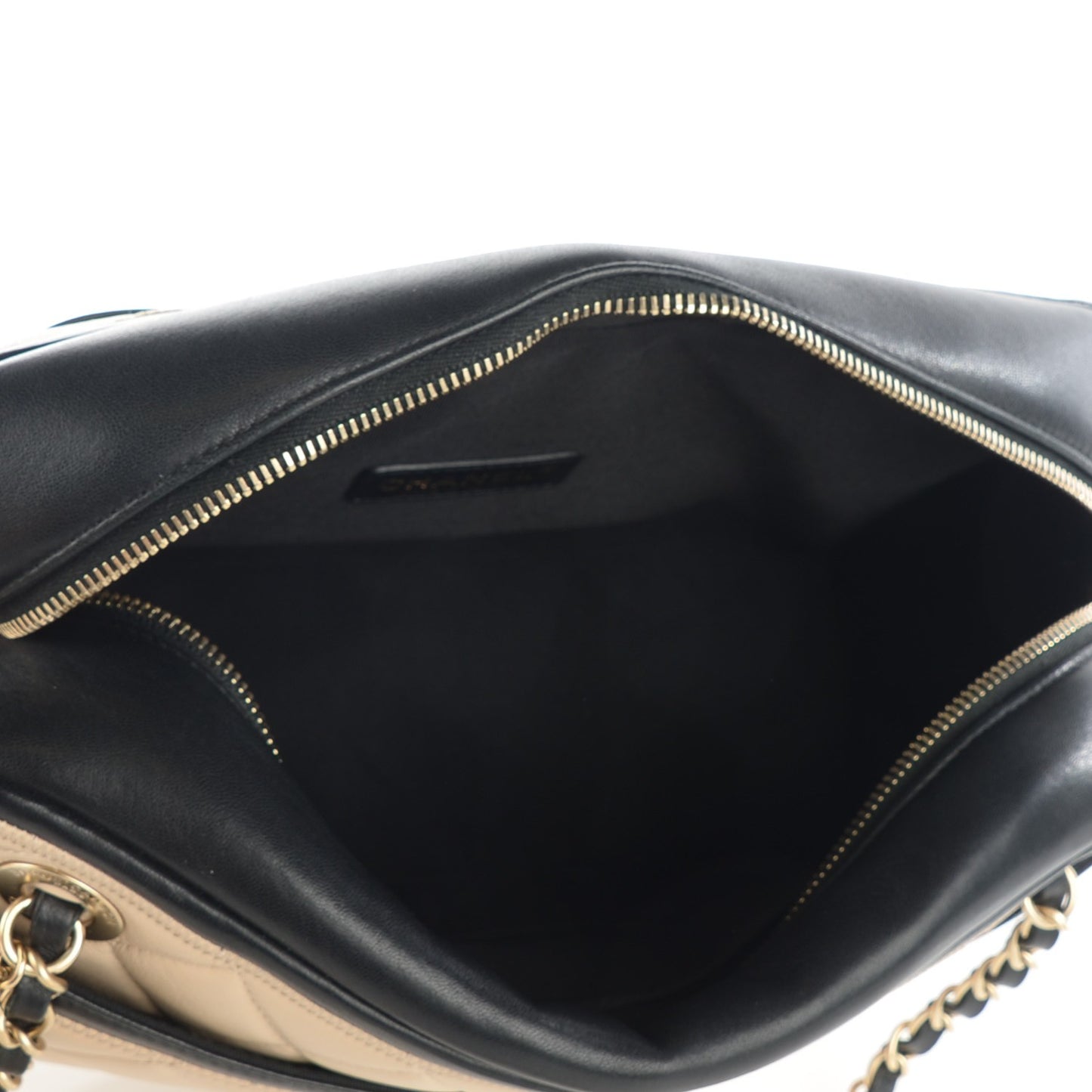 Lambskin Quilted Graphic Camera Case Beige Black