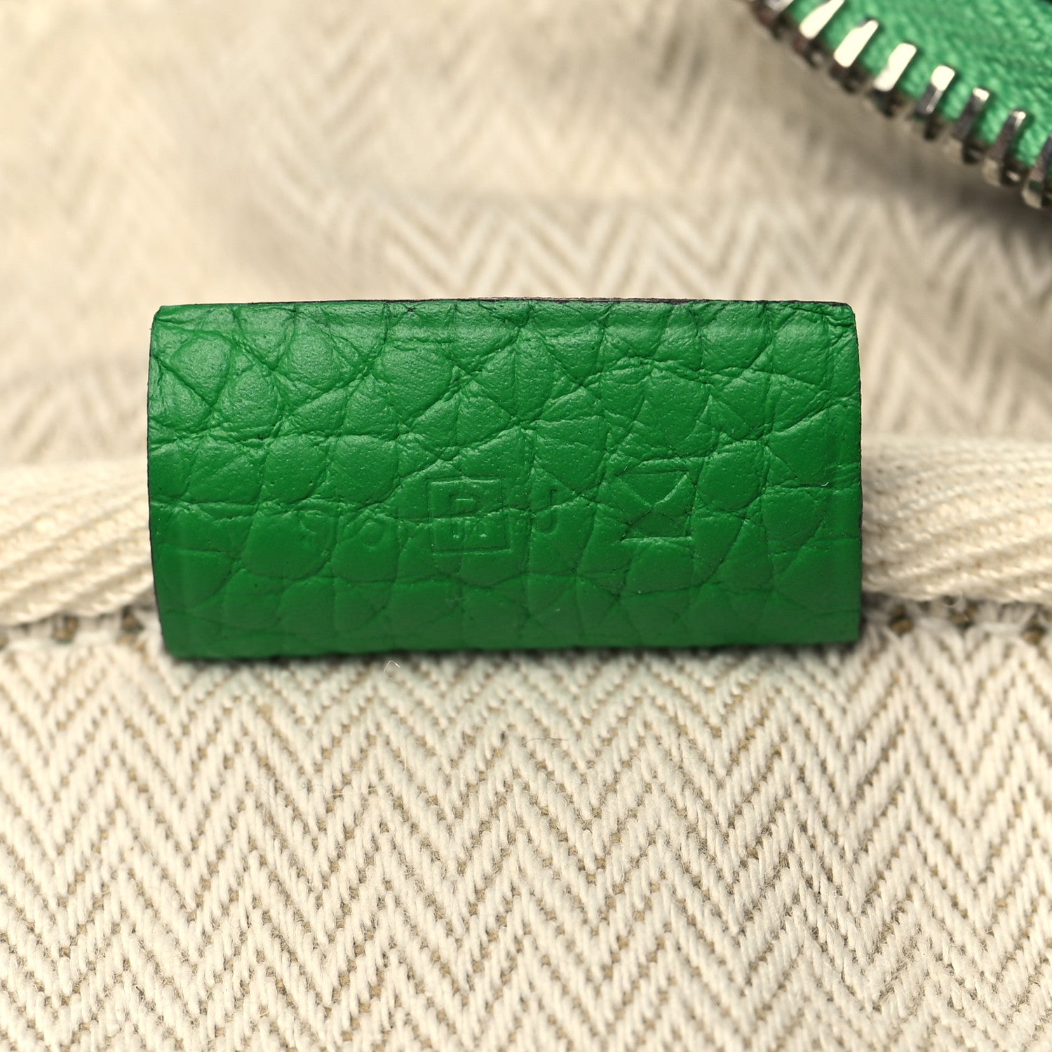 Hermes Taurillon Clemence Victoria II 35 Bambou 7 of 11