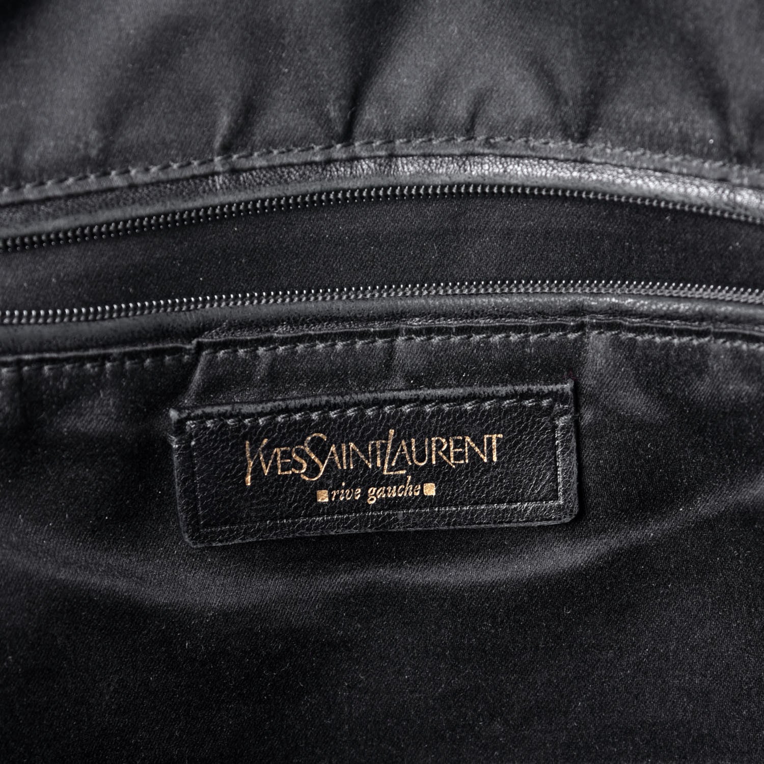 Saint Laurent Patent Large Muse Black 6 of 8