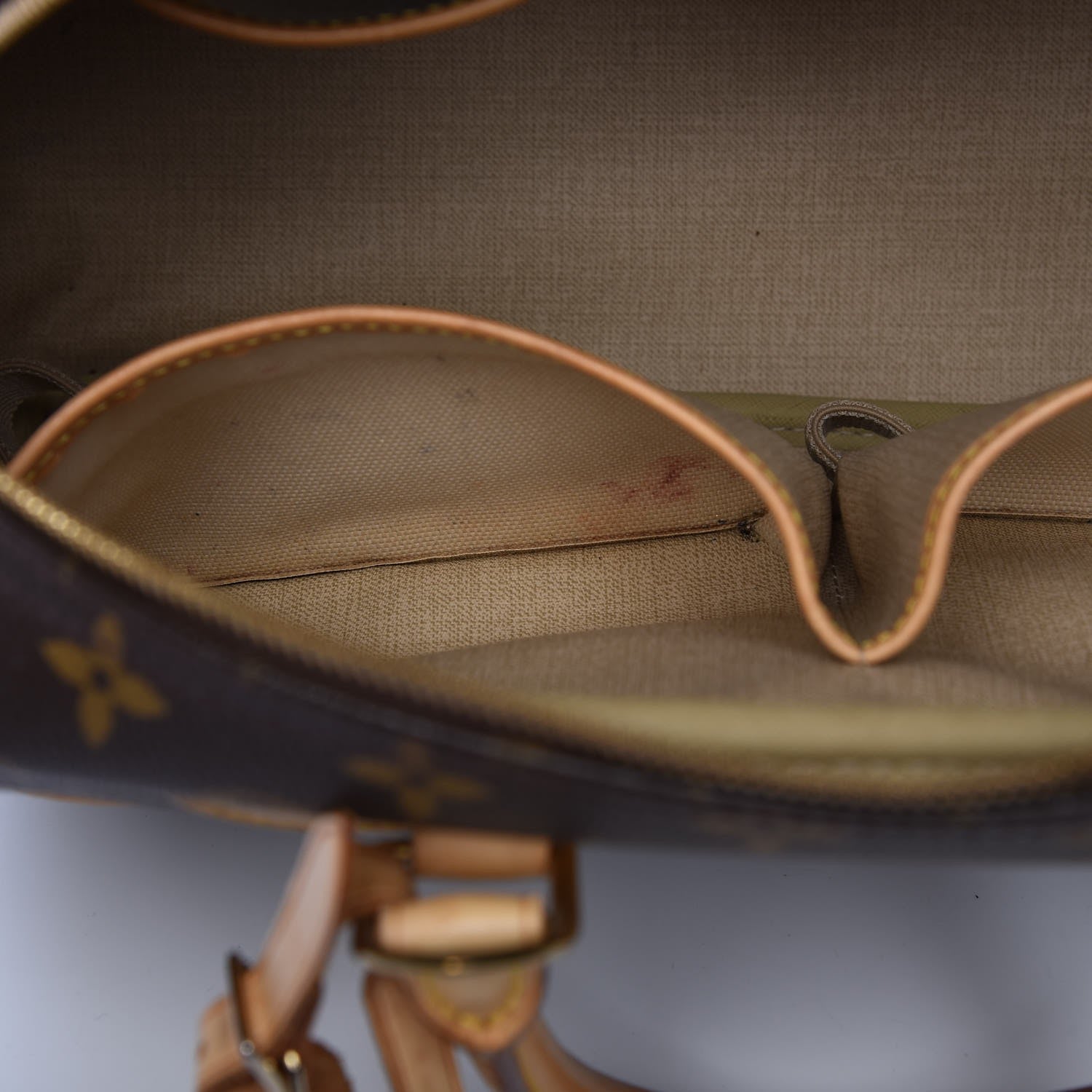 Louis Vuitton Monogram Deauville 9 of 20