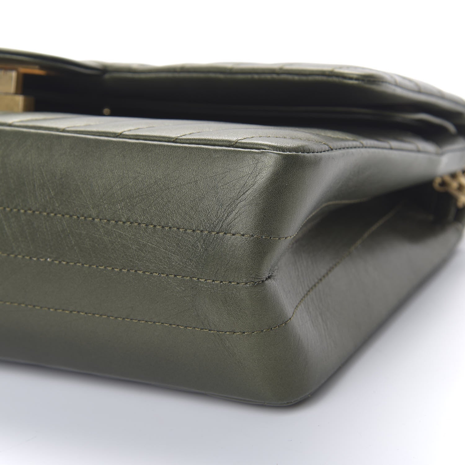 Chanel Sheepskin Chevron Quilted 2.55 Reissue 226 Flap Green 6 of 11