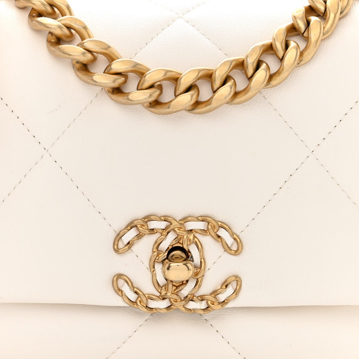 Lambskin Quilted Medium Chanel 19 Flap White