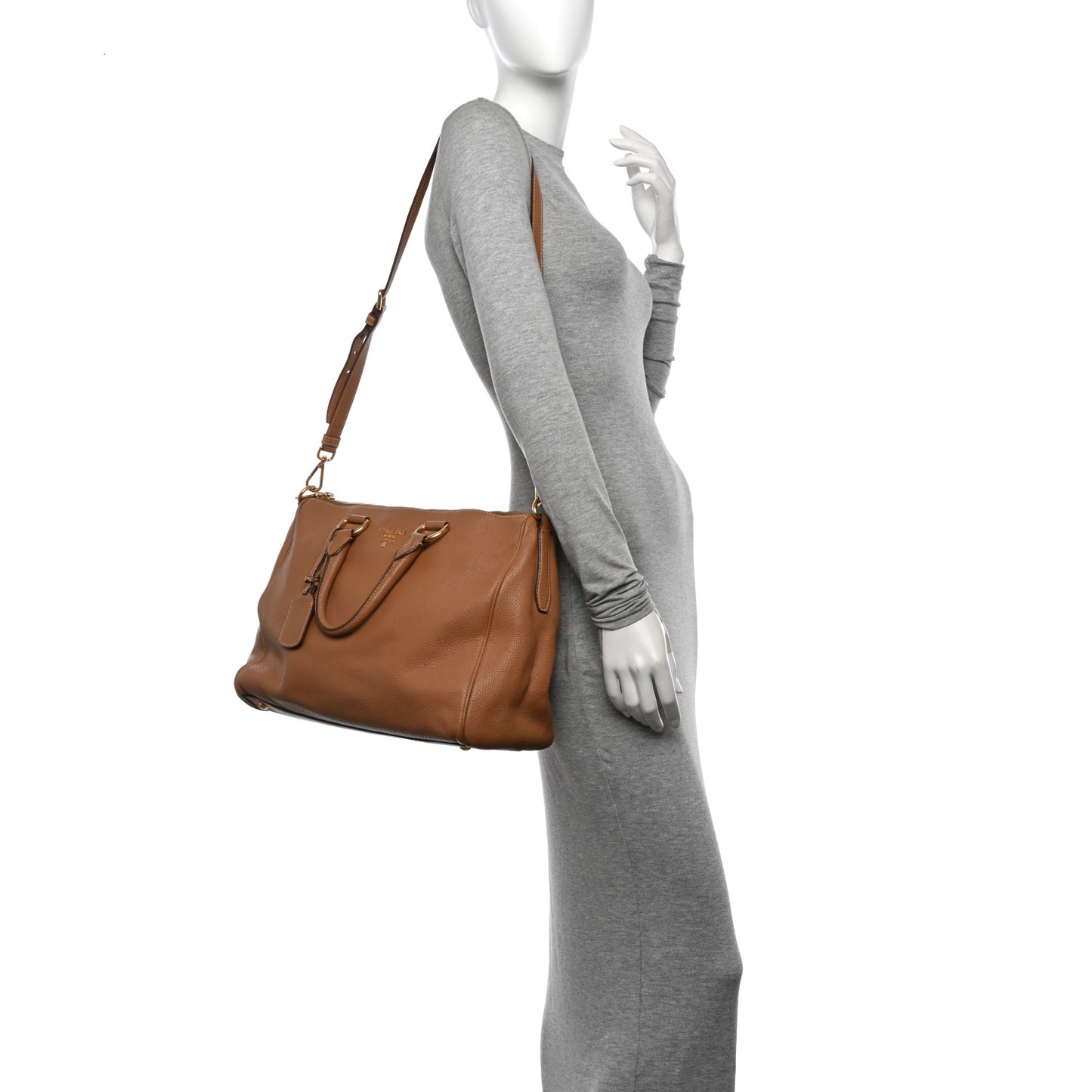 Vitello Daino Top Handle Zip Tote Caramel