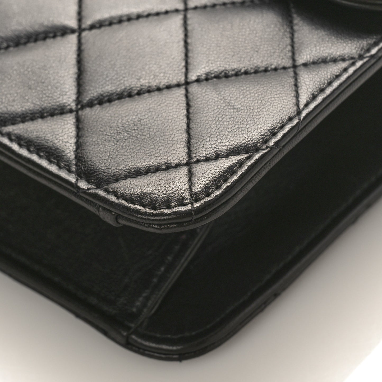 Lambskin Quilted Medium Single Flap Black