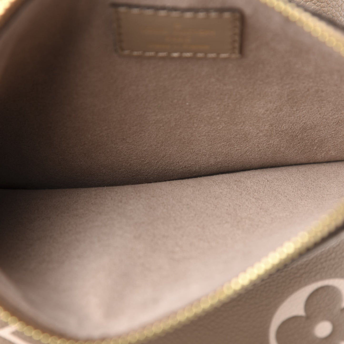 Empreinte Monogram Giant Neonoe MM Tourterelle Creme